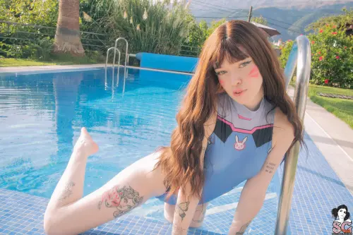 Tattoed-cute-Narumi-Mia-Yokai-D.-Va-Cosplay-onlyfans-real.webp